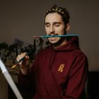 Krúbi "Krown" kapucnis pulóver - Burgundi/Aranysárga 